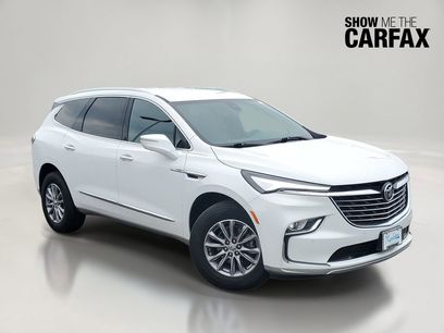 Used 2024 Buick Enclave Essence w/ Technology Package