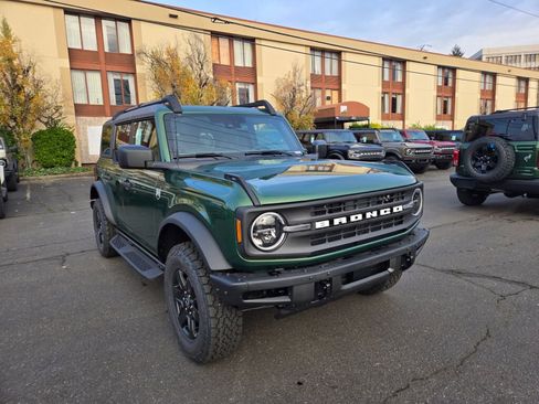 New 2025 Ford Bronco Big Bend w/ Black Diamond Package AWD/4WD image 3