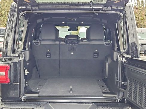 New 2025 Jeep Wrangler Unlimited Rubicon 392 image 10