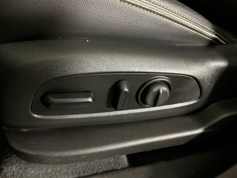 Used 2018 GMC Terrain Denali w/ Advanced Safety Package AWD/4WD image 29