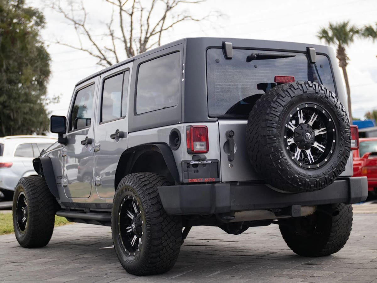 Used 2014 Jeep Wrangler Unlimited Sport AWD/4WD image 10