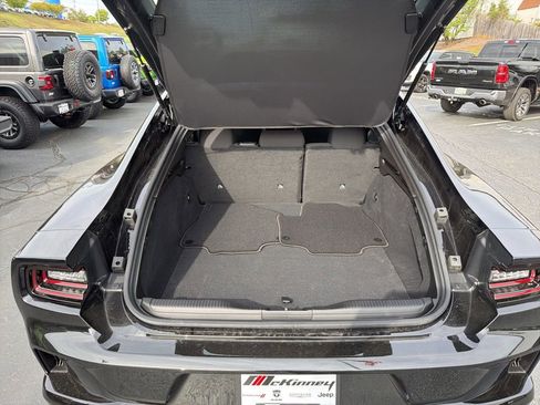New 2026 Dodge Charger R/T AWD/4WD image 14