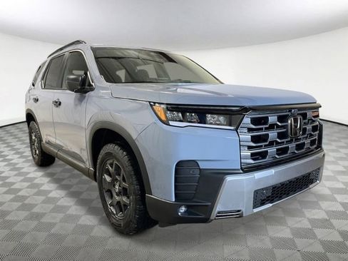 New 2026 Honda Pilot TrailSport image 8