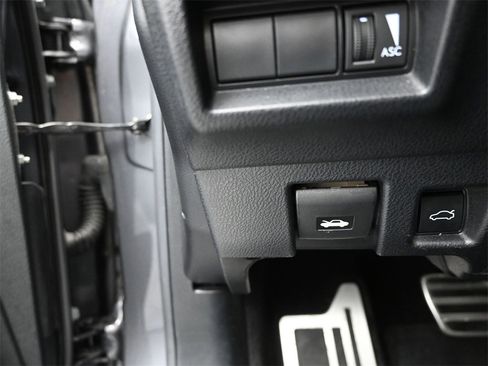 Used 2021 Lexus IS 350 F Sport image 30