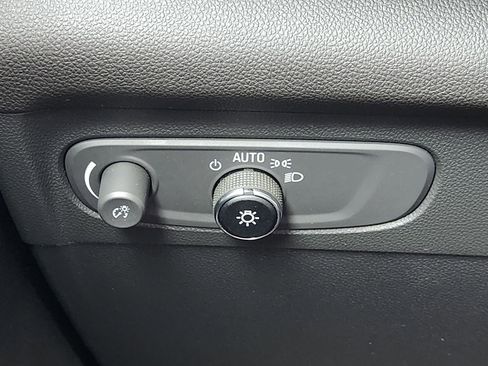 Used 2023 Buick Envision Essence w/ Sport Touring Package image 26