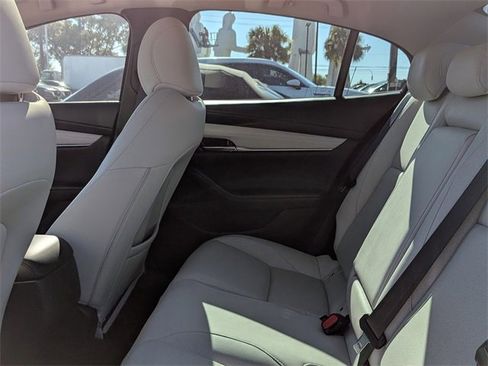 Certified 2025 MAZDA MAZDA3 2.5 Turbo Sedan w/Premium Plus image 25