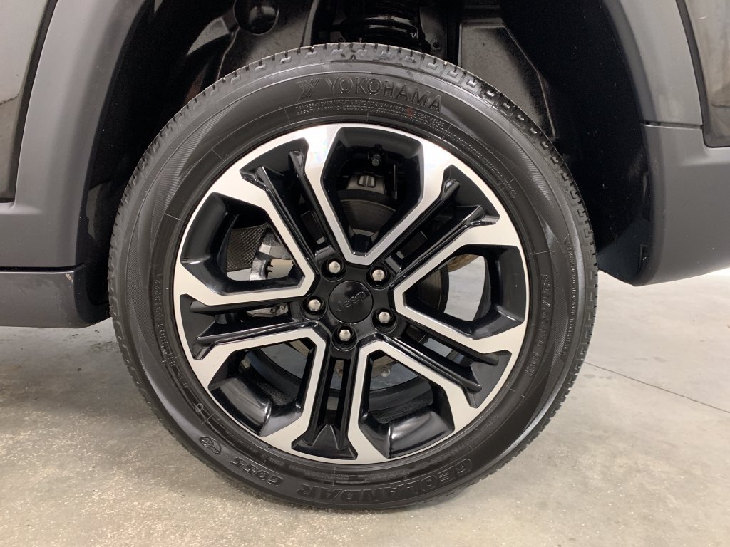 Used 2023 Jeep Compass Limited AWD/4WD image 23