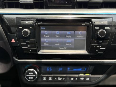 Used 2015 Toyota Corolla S FWD image 25