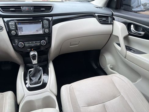 Used 2018 Nissan Rogue Sport SL w/ SL Premium Package image 29