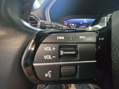 Used 2025 Honda Pilot Black Edition image 20