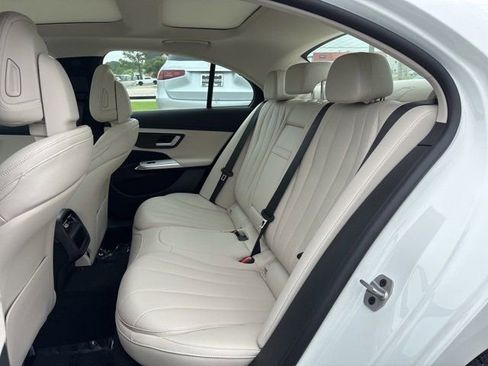 New 2025 Mercedes-Benz E 350 4MATIC Sedan image 10