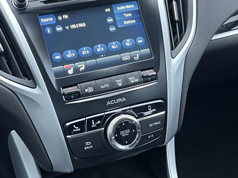 Used 2018 Acura TLX image 27
