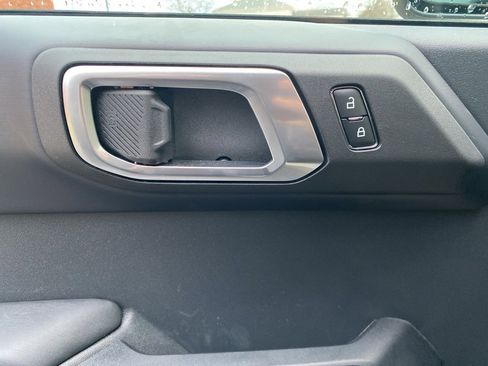 New 2025 Ford Bronco Outer Banks image 17