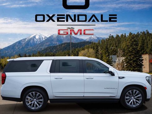 Used 2024 GMC Yukon XL Denali w/ Denali Reserve Package AWD/4WD image 7