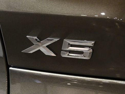 New 2026 BMW X5 xDrive40i w/ Premium Package image 39