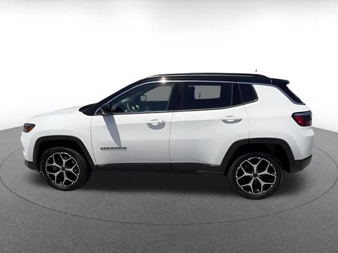 Used 2025 Jeep Compass Limited AWD/4WD image 8