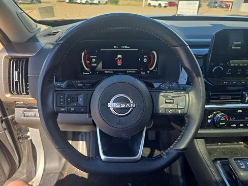 Certified 2023 Nissan Pathfinder Platinum image 18