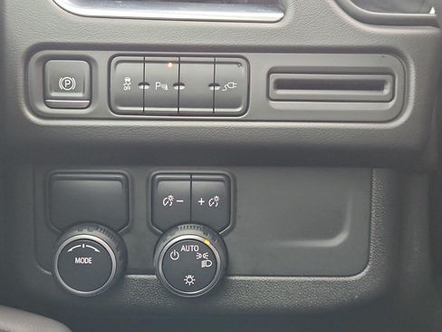 Used 2021 Chevrolet Tahoe RST RWD image 13