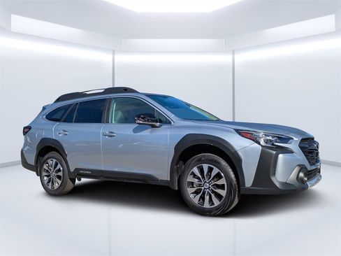 Certified 2025 Subaru Outback Limited w/ Popular Package #2 image 2