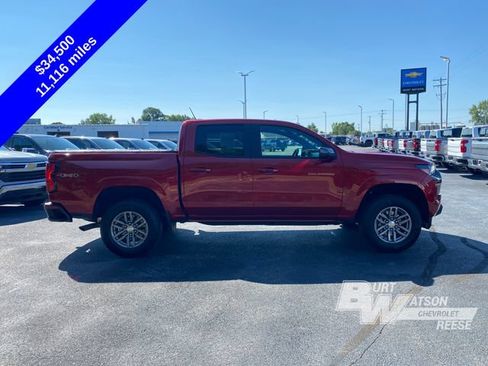 Used 2023 Chevrolet Colorado LT w/ LT Convenience Package II AWD/4WD image 9