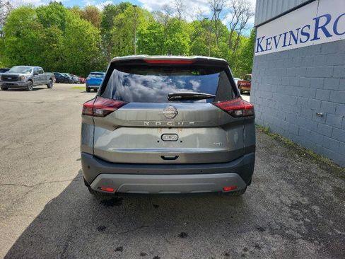 Used 2023 Nissan Rogue S AWD/4WD image 7