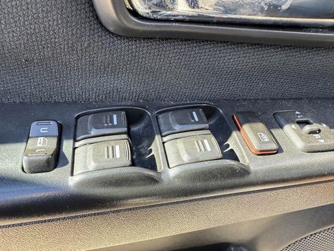 Used 2009 GMC Canyon SLE AWD/4WD image 16