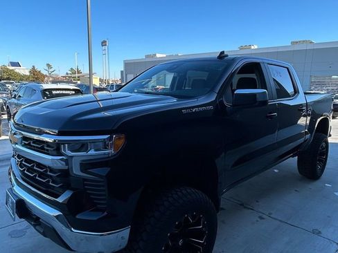 Used 2025 Chevrolet Silverado 1500 LT w/ Work Truck Package image 1