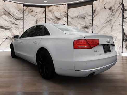 Used 2012 Audi A8 L 4.2 image 8