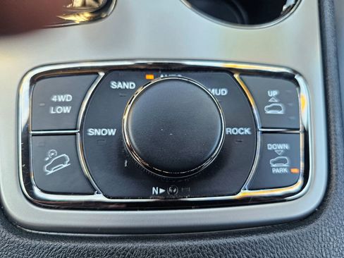 Used 2021 Jeep Grand Cherokee High Altitude AWD/4WD image 26