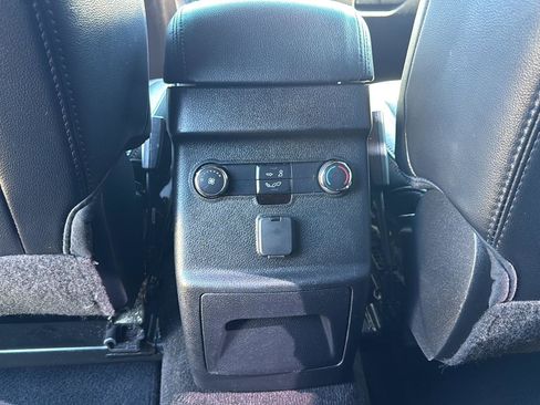 Used 2017 Ford Explorer XLT w/ Equipment Group 202A image 20