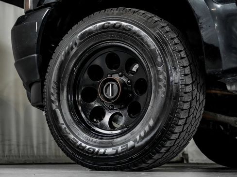 Used 2004 Ford Excursion Limited AWD/4WD image 51