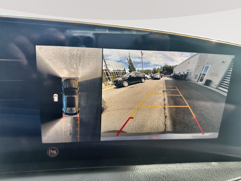Used 2025 Cadillac XT4 Premium Luxury AWD/4WD image 22