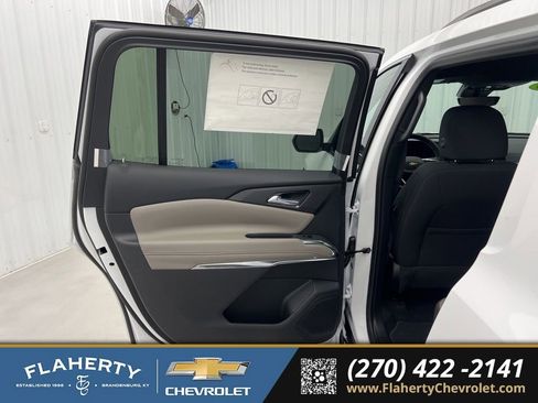 New 2026 Chevrolet Traverse LT FWD image 10