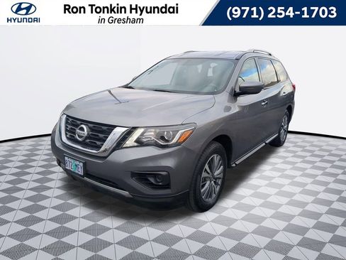 Used 2020 Nissan Pathfinder S FWD image 1