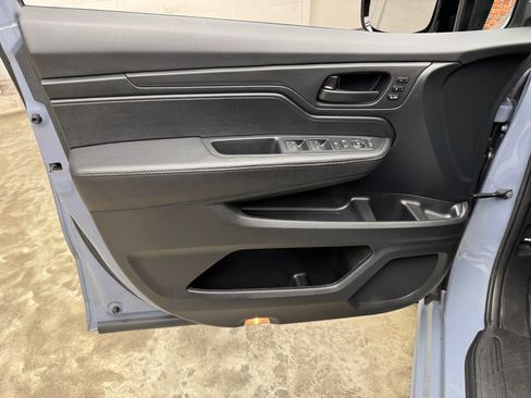 Used 2023 Honda Odyssey Sport image 10