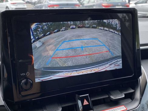 Used 2025 Toyota Corolla LE w/ Convenience Package image 30