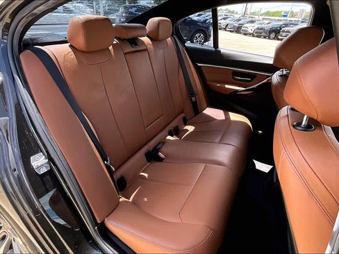 Used 2016 BMW 340i Sedan RWD image 19