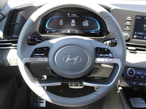 New 2026 Hyundai Elantra SEL Sport FWD image 11