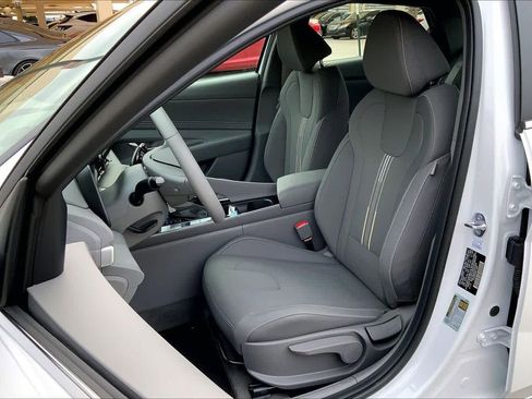 New 2026 Hyundai Elantra SEL Sport Premium image 7