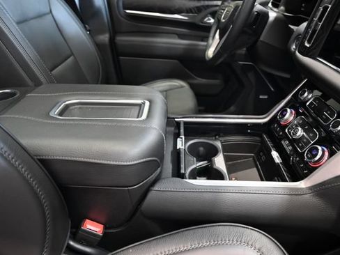 Used 2024 GMC Yukon Denali AWD/4WD image 21