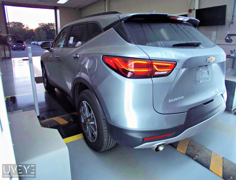 Used 2025 Chevrolet Blazer LT w/ Convenience Package FWD image 5