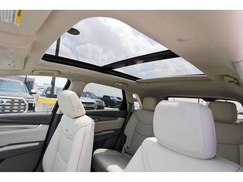 New 2026 Cadillac XT5 Premium Luxury w/ Driver Assist Package FWD image 24