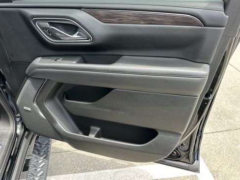 Used 2023 Chevrolet Tahoe Z71 AWD/4WD image 15