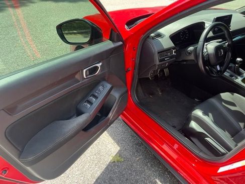 Used 2022 Honda Civic Sport image 4