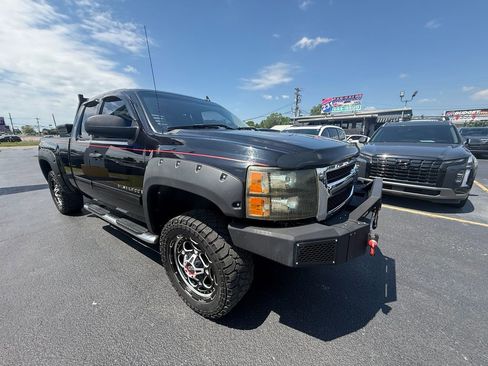 Used 2009 Chevrolet Silverado 1500 LT w/ Power Pack Plus AWD/4WD image 1