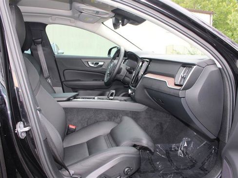 Used 2024 Volvo S60 B5 Ultimate w/ Climate Package AWD/4WD image 13