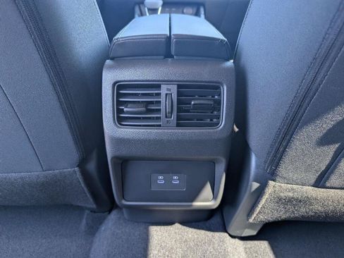 New 2026 Nissan Rogue SV w/ Cold Weather Package AWD/4WD image 19