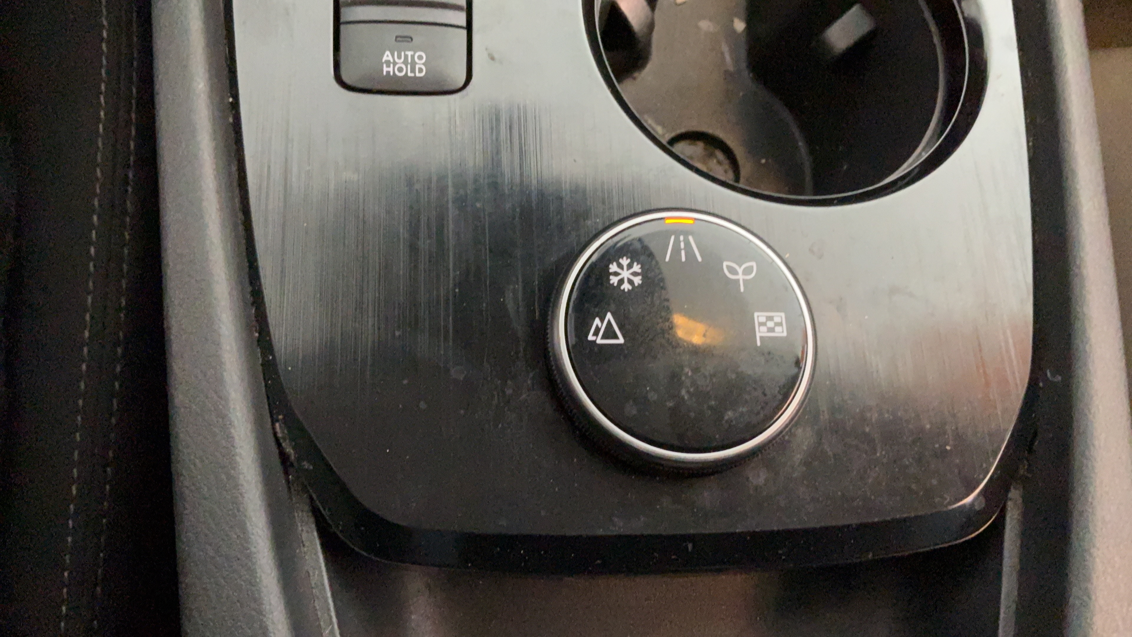 Used 2023 Nissan Rogue S AWD/4WD image 22