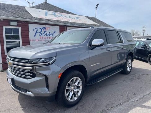 Used 2022 Chevrolet Suburban Premier image 1