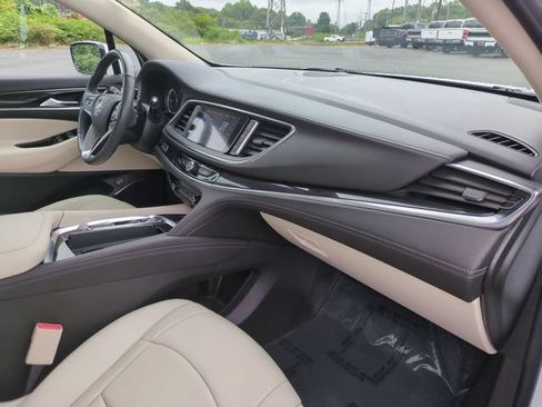 Used 2024 Buick Enclave Essence w/ Experience Buick Package AWD/4WD image 36